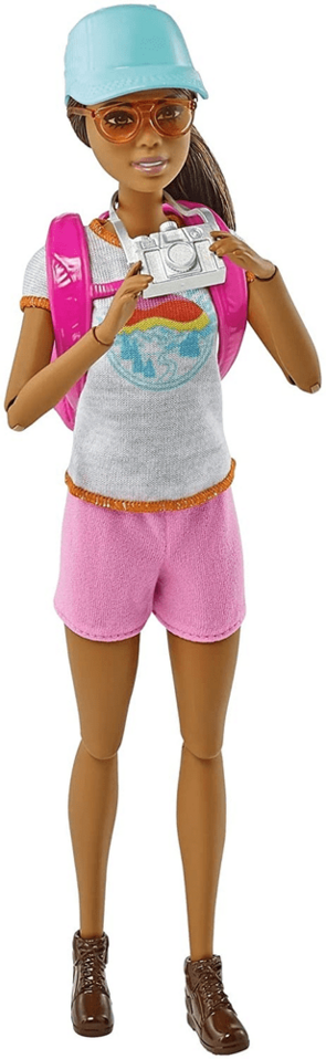 potom je tu pre vás bábika Barbie turistka. Patrí do série s wellness a fitness tematikou. Bábika Barbie a jej šteniatko si vyšli na hory