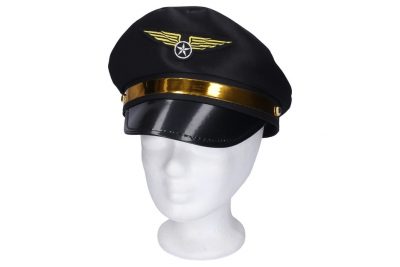 Čiapka pilotČiapka pre kapitána civilného lietadla je skvelým doplnkom ku karnevalovému kostýmu pilota alebo na tematickú zábavnú párty. Čiapka je čiernej farby a doplnená  zlatožltými doplnkami. Univerzálna veľkosť na obvod hlavy cca 60 cmMateriál: 100% polyesterOdporúčaný vek od 6 rokov
