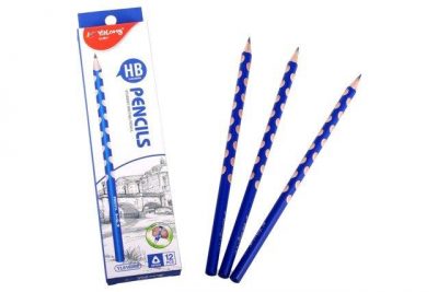 Ceruzka HBDrevené ceruzky v modrej farbe s výrezmi budú štýlovou pomôckou každého školáka. Balenie: 12 ksUvedená cena je za 1 kus