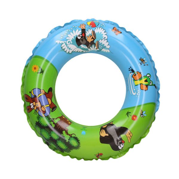 Nafukovacie koleso KrtkoNafukovací kruh s obľúbeným motívom Krtka a jeho kamarátov bude skvelou pomôckou pre malé deti a ich prvé zoznámenie s vodou. Veľkosť: 50 cmOdporúčaný vek: 24m+
