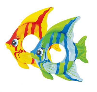 Koleso ryba 94 x 80 cmDetské nafukovacie koleso v tvare rybky sa bude určite páčiť vašim deťom. V horúcich letných mesiacoch bezpečne môžu zdokonalovať svoje plavecké nadanie. Materiál: vinylRozmery: 94 x 80 cmFarby:  modrá