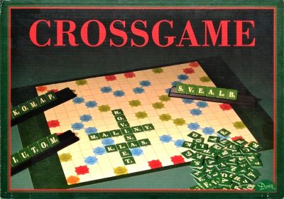 Spoločenská hra - CrossgameHra Crossgame obsahuje 2 spoločenské hry zo sveta nekonečných krížoviek. Sú určené na spestrenie voľného času detí starších ako 9 rokov a dospelých. Hráči vytvárajú počas hry slová