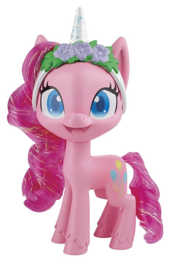 My Little Pony Obleč poníka Pinkie PieOdhaľte kúzlo obliekania s milovanými postavičkami zo série My Little Pony! Každá figúrka Potion Oblékací má veľkosť 12 cm a dodáva sa so 7 doplnkami