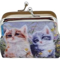 Peňaženka mačička 9 x 7 cmDetská farebná látková peňaženka s motívom mačičiek môže byť štýlovým doplnkom každej parádnice