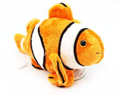 Plyšová rybička NemoRozkošná plyšová rybička nesmie chýbať v žiadnej detskej izbičke. Skvelý darček pre milovníkov zvierat. Vyrobené z vysoko kvalitného hebučkého plyšu.  Dľžka : 19 cm