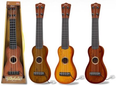 Detské ukulele 38 cmDetské ukulele je vhodný nástroj pre začínajúcich gitaristov. Má 4 mäkké struny. Nástroj je vyrobený z plastu v drevenom dizajne. Je veľký tak akurát pre detské ručičky. Na výber 4 farby (dodávame náhodne podľa skladovej dostupnosti