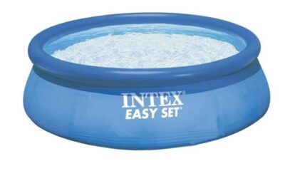 Intex 28130 Easy Set Pool Bazén 366 x 76 cmKruhový nadzemný bazén s nafukovacím prstencom vhodný na záhrady rodinných domov. Tieto bazény majú veľmi jednoduchú montáž a Vaše deti budú z kúpania nadšené.Pre optimálnu filtráciu odporúčame používať výhradne filtrácia INTEX typu ECO (nie je súčasťou balenia). Bazén neobsahuje kovové časti a jeho montáž je jednoduchá a rýchla (cca 15 min). Po nafúknutí prstenca je možné začať napúšťať vodu. Stúpajúci prstenec vody bazén sám postaví. Vyrobené z trojvrstvového PVCDobrá skladovateľnosťVýrobky značky Intex spĺňajú najprísnejšie bezpečnostné normy na spracovanie a použité materiályVhodné od 6 rokovKapacita: 5