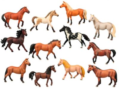 Kôň 14cm/12druhovPostavičku koňa si obľúbi každý milovník týchto prekrásnych zvierat. Každého milovníka zaručene poteší unikátna figúrka koníka. Figúrka môže slúžiť ako výstavný kúsok alebo ako hračka pre deti. Doplňte ho na svoju farmu