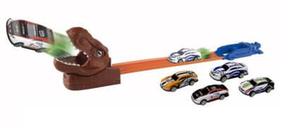 Vystreľovacia dráha 45 cm dino so 4 autamiSada obsahuje 4 kovové autá. Dráhu zostavte podľa obrázku na zadnej strane obalu. Rozmery 45 x 12 x 16 cmVeľkosť autíčka 6