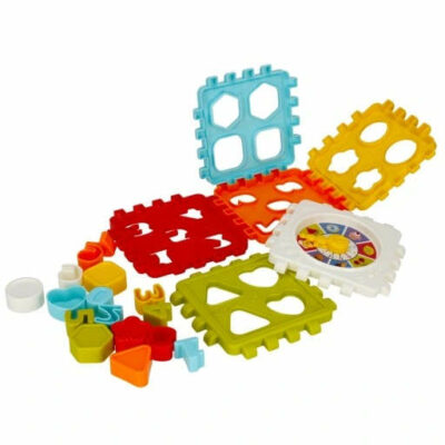 BamBam Vkladačka kocka 12cmVzdelávacia hračka zo série Bam Bam je multifunkčná triedička venovaná najmenším deťom. Farebný triedič dáva vášmu batoľaťu neobmedzené možnosti hrať sa a zároveň sa učiť. Hračka podporuje rozvoj manuálnej zručnosti