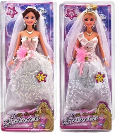 Bábika nevesta 30 cmBábika ako nevesta bude žiariť počas celého svadobného dňa. Na sebe má jedinečné šaty s bieloružovým nádychom
